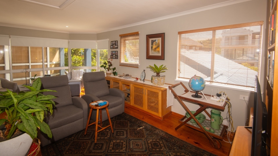 5 Bedroom Property for Sale in Hersham Western Cape